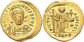 Justin I, 518-527. Solidus (Gold, 20 mm, 4.49 g, 7 h), Constantinopolis, 519-527. D N IVSTINVS P P AVG Helmeted, diademed and cuirassed bust of Justin...