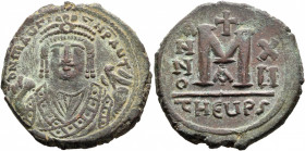Maurice Tiberius, 582-602. Follis (Bronze, 27 mm, 12.30 g, 6 h), Theoupolis (Antiochia), RY 12 = 593/4. δ N mAЧΓI CN P AЧT Bust of Maurice Tiberius fa...