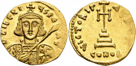 Tiberius III (Apsimar), 698-705. Solidus (Gold, 20 mm, 4.36 g, 6 h), Constantinopolis. D TIbЄRIЧS PЄ AV Draped and cuirassed bust of Tiberius III faci...