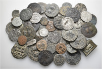 A lot containing 24 silver and 37 bronze coins. Includes: Islamic and Medieval. Fine to very fine. LOT SOLD AS IS, NO RETURNS. 61 coins in lot.


F...