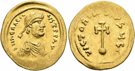 Heraclius, 610-641. Semissis (Gold, 18 mm, 2.17 g, 5 h), Constantinopolis, 613-641. d N hЄRACLIЧS P P AV Diademed, draped and cuirassed bust of Heracl...