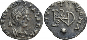 OSTROGOTHS. Theoderic (493-526). Quarter Siliqua. In the name of Anastasius I. Mediolanum