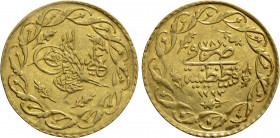 OTTOMAN EMPIRE. Mahmud II (AH 1222-1255 / AD 1808-1839). GOLD Cedid Mahmudiye. Qustantiniya (Constantinople) mint. Dated AH 1223/28 (1835 AD)
