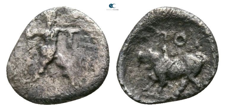Lucania. Poseidonia circa 445-420 BC. 
Obol AR

5mm., 0,20g.

Poseidon adva...