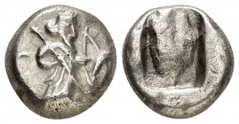ACHAEMENID EMPIRE.Time of Darios I to Xerxes II.(485-420 BC).Siglos.Siglos.

Obv : Persian king in kneeling-running stance right, holding spear and bo...