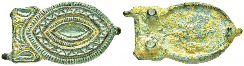 ROMAN BRONZE MILITARY BUCKLE.(1st-2nd century).Ae.

Obv : Decorations depicting
...