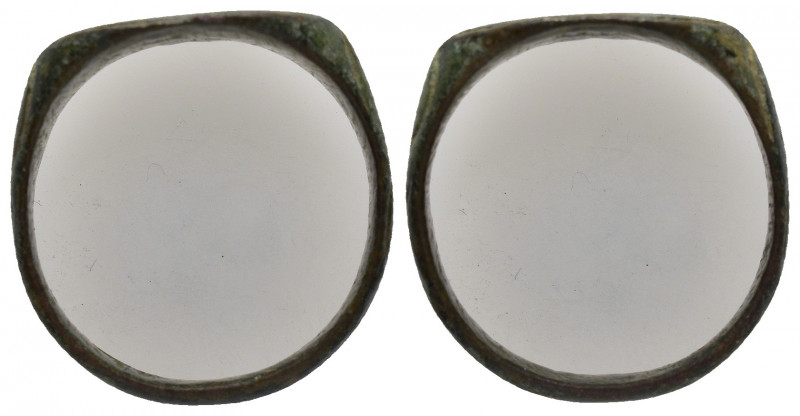 ANCIENT BRONZE RING.(3rd–4th centuries).Ae.

Obv : Greek legend.

Rev : Blank.

...