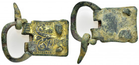 ROMAN BRONZE MILITARY BUCKLE.(1st-2nd century).Ae.

Obv : Monogram.

Rev : Blank.

Condition : Good very fine.

Weight : 9.1 gr
Diameter : 37 mm
