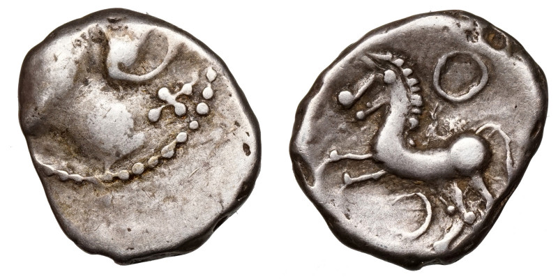Central Gaul, Aedui.
AR Quinarius
1,87 g / 14 mm
~ 1st century BCE
Helmeted ...