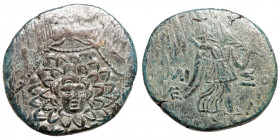 Pontos, Amisos.
AE
6,83 g / 23 mm
~ 90-85 BCE
Aegis / Nike advancing right, holding palm tied with fillet over left shoulder.
HGC 7, 242.
very f...