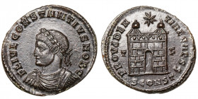 Constantius II. (Caesar, 324-337)
AE Follis
3,02 g / 21 mm
Arles/Constantia
Laureate, draped, and cuirassed bust left. / PROVIDENTIAE CAESS, Camp ...