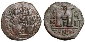 Justin II, with Sophia (565-578)
AE Follis
11,42 g / 27 mm
Theoupolis (Antioch), RY 8 (572/3)
Justin and Sophia, each holding a scepter, enthroned...