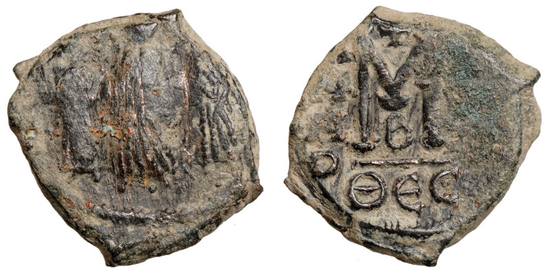Heraclius, with Martina and Heraclius Constantine (610-641)
AE Follis
6,46 g /...