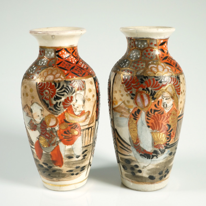 Two Satsuma Vases
Porcelain
11,5 cm height
Meiji Period (1868-1912)
Painted ...