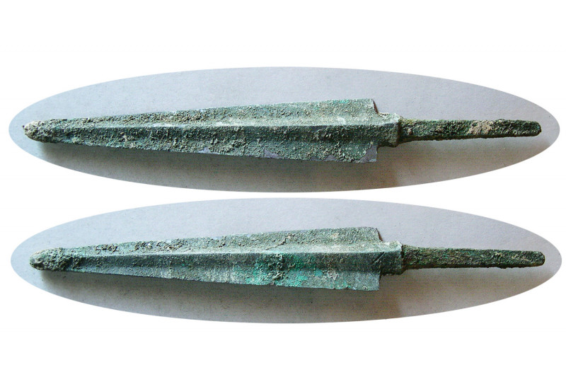 LURISTAN. Bronze Hunting Arrowhead. Ca. 2000-1000 BC. (30.58 gm; 141mm x 19mm). ...