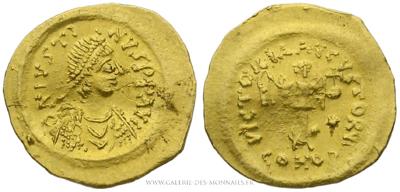 JUSTIN Ier (518-527), Trémissis frappé à Constantinople, (Or - 1,45 g - 15,2 mm ...