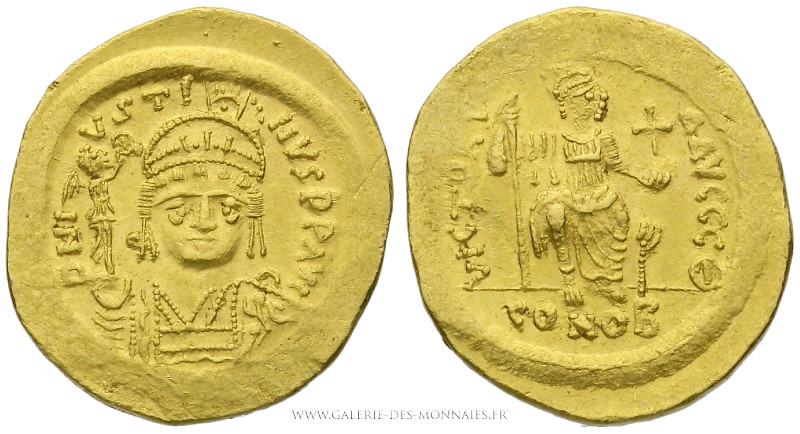 JUSTIN II (565-578), Solidus frappé à Constantinople, (Or - 4,47 g - 21,5 mm - 6...