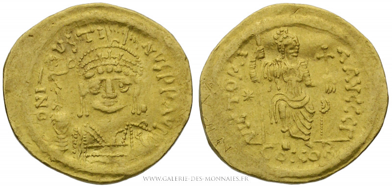 JUSTIN II (565-578), Solidus frappé à Antioche, (Or - 4,42 g - 21,3 mm - 6h)
A/...