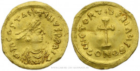 TIBÈRE II CONSTANTIN (578-582), Trémissis frappé à Constantinople, (Or - 1,23 g - 14,7 mm - 6h)
A/ DN COSTANTINVS PP AG. Buste diadémé à droite.
R/ ...