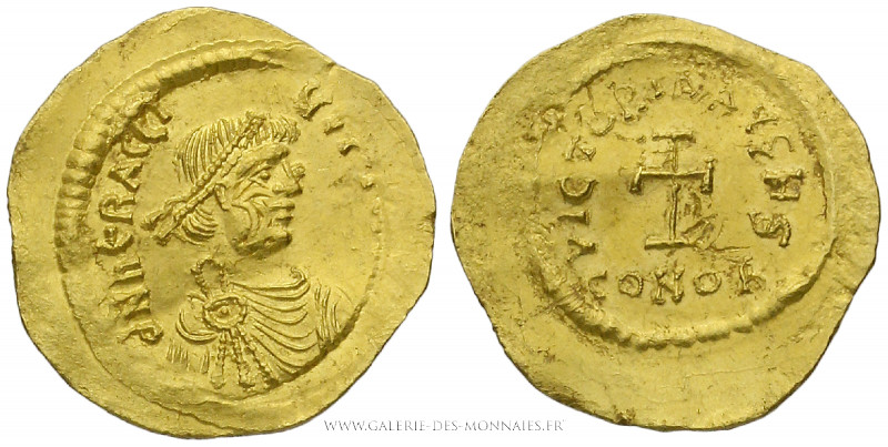 HÉRACLIUS (610-641), Trémissis frappé à Constantinople, (Or - 1,43 g - 18,1 mm -...