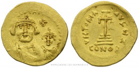 HÉRACLIUS et HÉRACLIUS CONSTANTIN (613-630), Solidus frappé à Constantinople, (Or - 4,41 g - 21,2 mm - 6h)
A/ DDNN HERACLIVS ET HERA CONST PP A. Les ...