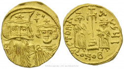 CONSTANT II et ses fils (659-668), Solidus frappé à Constantinople, (Or - 4,42 g - 20,2 mm - 6h)
A/ […]AN. Bustes de Constant II et Constantin IV de ...