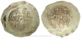 MANUEL Ier Comnène (1143-1180), Nomisma aspron trachy frappé à Constantinople, (Électrum - 4,25 g - 31,3 mm - 6h)
A/ Le Christ nimbé de face assis su...