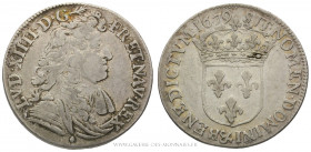 LOUIS XIV (1643-1715), Quart d'écu à la cravate 2e émission 1679 & Aix en Provence, (Argent - 6,75 g - 26,9 mm - 6h)
A/ Buste du Roi cuirassé drapé à...