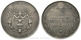 CAMBODGE, Sisowath Ier (1904-1927), Médaille 20e Bataillon Indochinois 1916-1917, (Argent - 14,82 g - 32,1 mm - 12h)
A/ Légende en quatre lignes dans...
