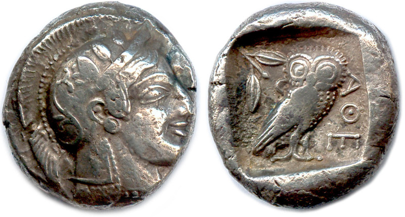 ATTIQUE - ATHÈNES 460-465
Tête d’Athéna à droite (l'œil de face), coiffée d'un c...