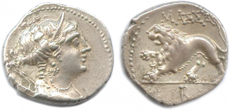 MASSALIA 220-49
♦ Brenot 86 et ss
Drachme d'argent. MAΣΣA. 
Devant le lion, Φ et...