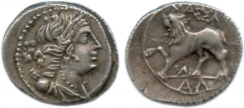 MASSALIA 220-49
♦ Brenot 86 et ss
Drachme d'argent. MAΣΣA. 
Λ entre les pattes d...