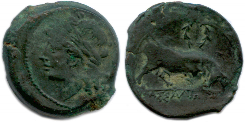 MASSALIA 215-140
Tête laurée d'Apollon à gauche. [Corne d’abondance].
R/. Taurea...