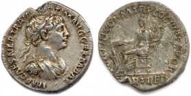 TRAJAN Marcus Ulpius Traianus 28 janiver 98 - 9 août 117
IMP CAES NER TRAIAN OPTIM AVG GERM DAC. Son buste lauré, drapé et cuirassé à droite. R/. PART...