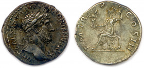 HADRIEN Publius Ælius Hadrianus 117-138
IMP CAESAR TRAIAN HADRIANVS AVG. Sa tête laurée 
à droite, le cou légèrement drapé. R/. P M TR P COS III. Rome...
