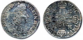 LOUIS XIV 1643-1715
LVD. XIIII. D. G. FR. ET. NAV. REX. Buste du Roi à droite, drapé à l'antique. Dessous, 1690. Soleil, marque de F. Martin. 
R/. Lég...