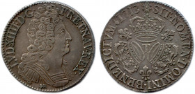 LOUIS XIV 1643-715
Son buste cuirassé à droite avec la grande perruque. Lion, marque de Jean Guiquero. 
R/. Soleil initial. Trois couronnes cantonnées...