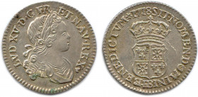LOUIS XV 1715-1774
Buste du roi lauré et cuirassé. Cœur, marque de Jean Valentin Béyerlé. R/. Écu écartelé de France-Navarre couronné. Molette, marque...