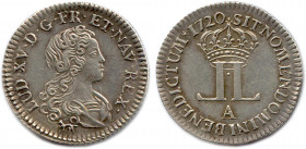 LOUIS XV 1715-1774
Buste jeune et cuirassé. Renard, marque de 
Mathieu Renard de Petiton. 
R/. Deux L adossés couronnés. 
Rosette, marque de Georges R...