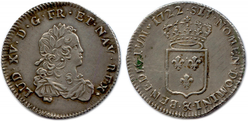 LOUIS XV 1715-1774
Buste jeune lauré et cuirassé. 
R/. Écu de France couronné. C...