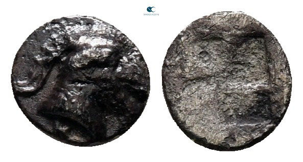 Aiolis. Kyme circa 400-300 BC. 
Tetartemorion AR

6 mm, 0,20 g



very fi...