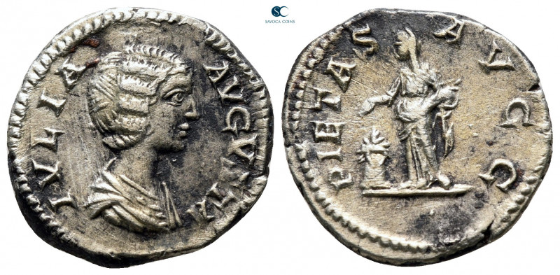 Julia Domna. Augusta AD 193-217. Rome
Denarius AR

18 mm, 2,86 g



very ...