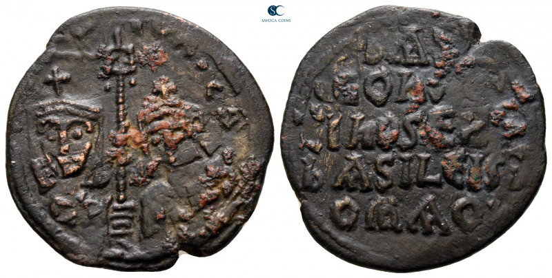 Basil I the Macedonian, with Constantine AD 867-886. Uncertain mint
Follis Æ
...