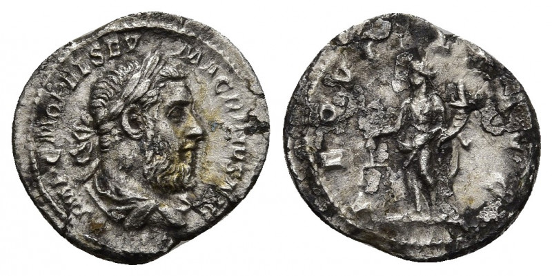 MACRINUS, 217-218 AD. AR, Denarius. Rome. 1.86 g. 19.4 mm.