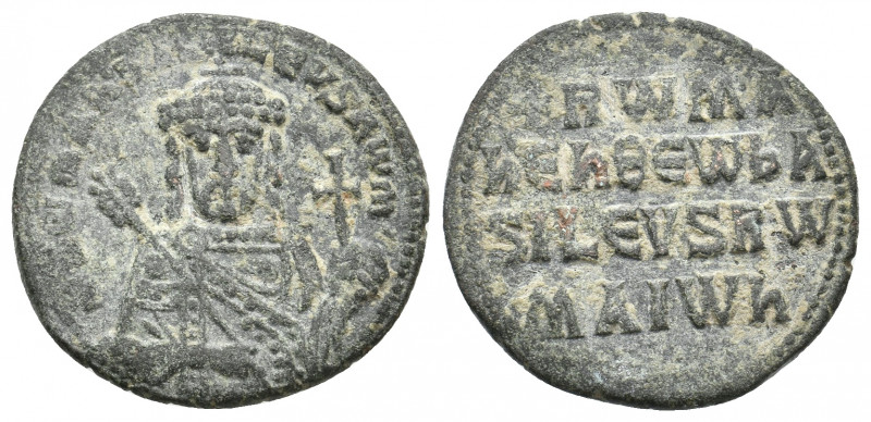 ROMANUS I LECAPENUS 920-944 AD. AE, Follis. Constantinople. 9.03 g. 26.40 mm.