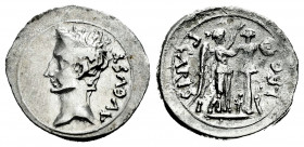 Augustus. Quinarius. 25-23 a.C. Emerita (Mérida). (Ric-I 1b). (Rsc-387). Anv.: AVGVST, bare head to left. Rev.: P CARISI LEG, Victory standing facing,...