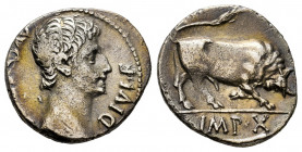 Augustus. Denarius. 15-13 BC. Lugdunum. (Ffc-108). (Ric-167a). (Cal-826). Anv.: AVG(VSTVS) DIVI. F. bare head of Augustus right. Rev.: IMP. X. in exer...