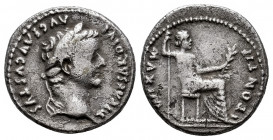 Tiberius. Denarius. 14-37 AD. Lugdunum. (Ric-I 26). (Bmcre-34). (Rsc-16). Anv.: TI CAESAR DIVI AVG F AVGVSTVS, laureate head to right. Rev.: PONTIF MA...