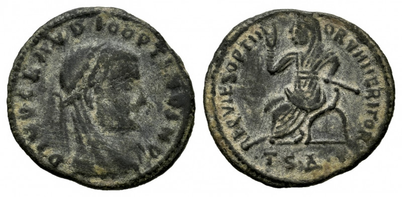 Divus Claudius II. 1/2 follis. 270 AD. Thessalonica. Struck under Constantine I....