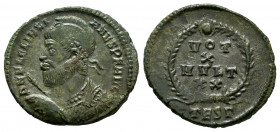 Julian II Apostata. Follis. 360-363 AD. Thessalonica. (Ric-227). Anv.: D N FL CL IVLIANVS P F AVG, pearl-diademed, helmeted and cuirassed bust to left...